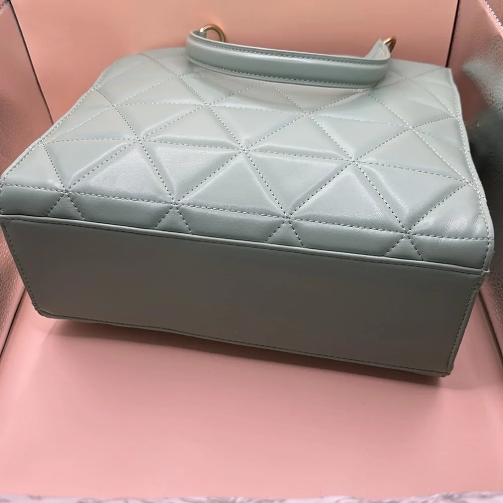 VALENTINO SHOPPING CARNABY NWOT - Picture 6 of 6
